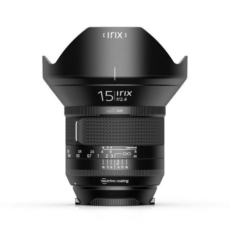 Obiettivo Irix 15mm f/2.4 firefly grandangolo per Pentax