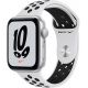 Apple Watch SE (2021) GPS Nike 40mm Argento Cassa in alluminio cinturino Sport - Pure Platinum Nero