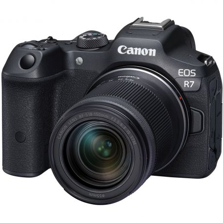 Fotocamera Mirrorless Canon EOS R7 kit obiettivo 18-150mm f/3.5-6.3 IS STM