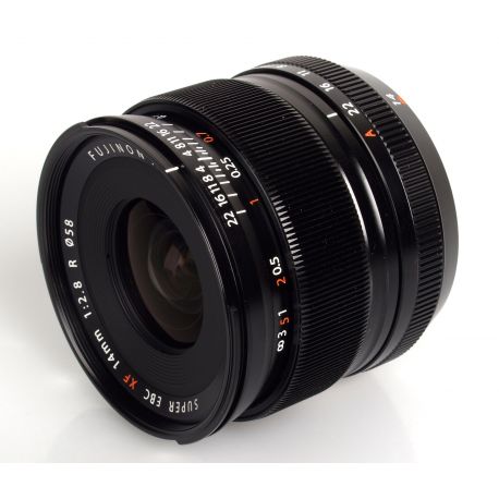 Obiettivo FUJINON XF 14mm F2.8 R per mirrorless Fujifilm